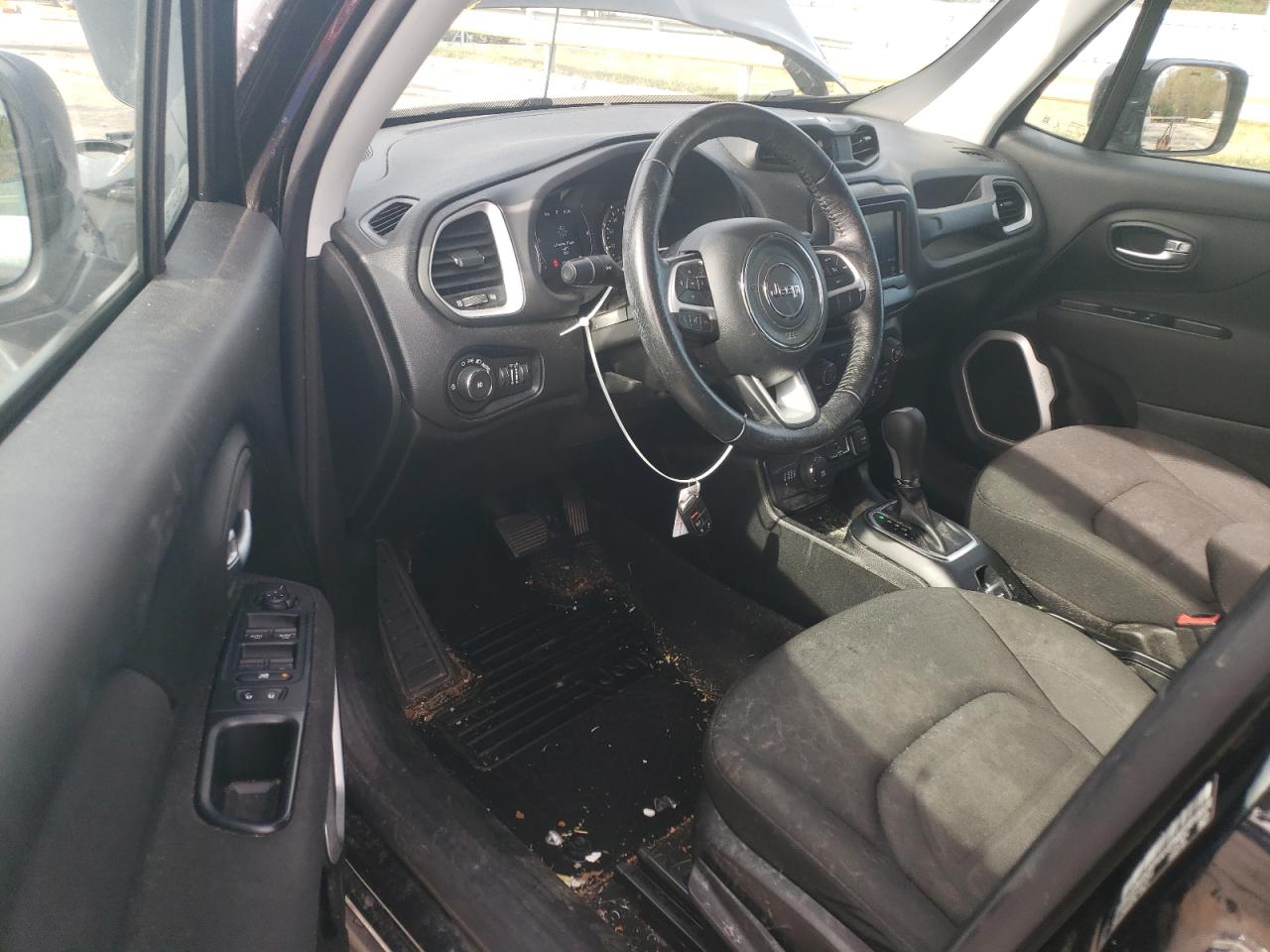 2018 Jeep Renegade - Image 8