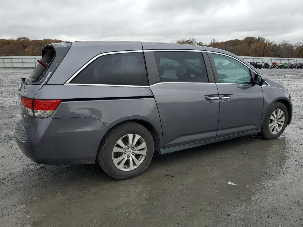 VIN 5FNRL5H33GB015243 2016 HONDA ODYSSEY no.3