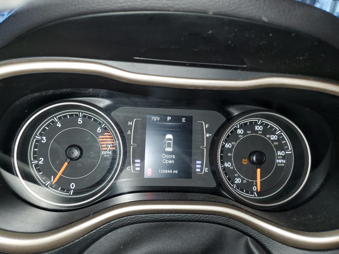 2016 Jeep Grand Cherokee - Image 9