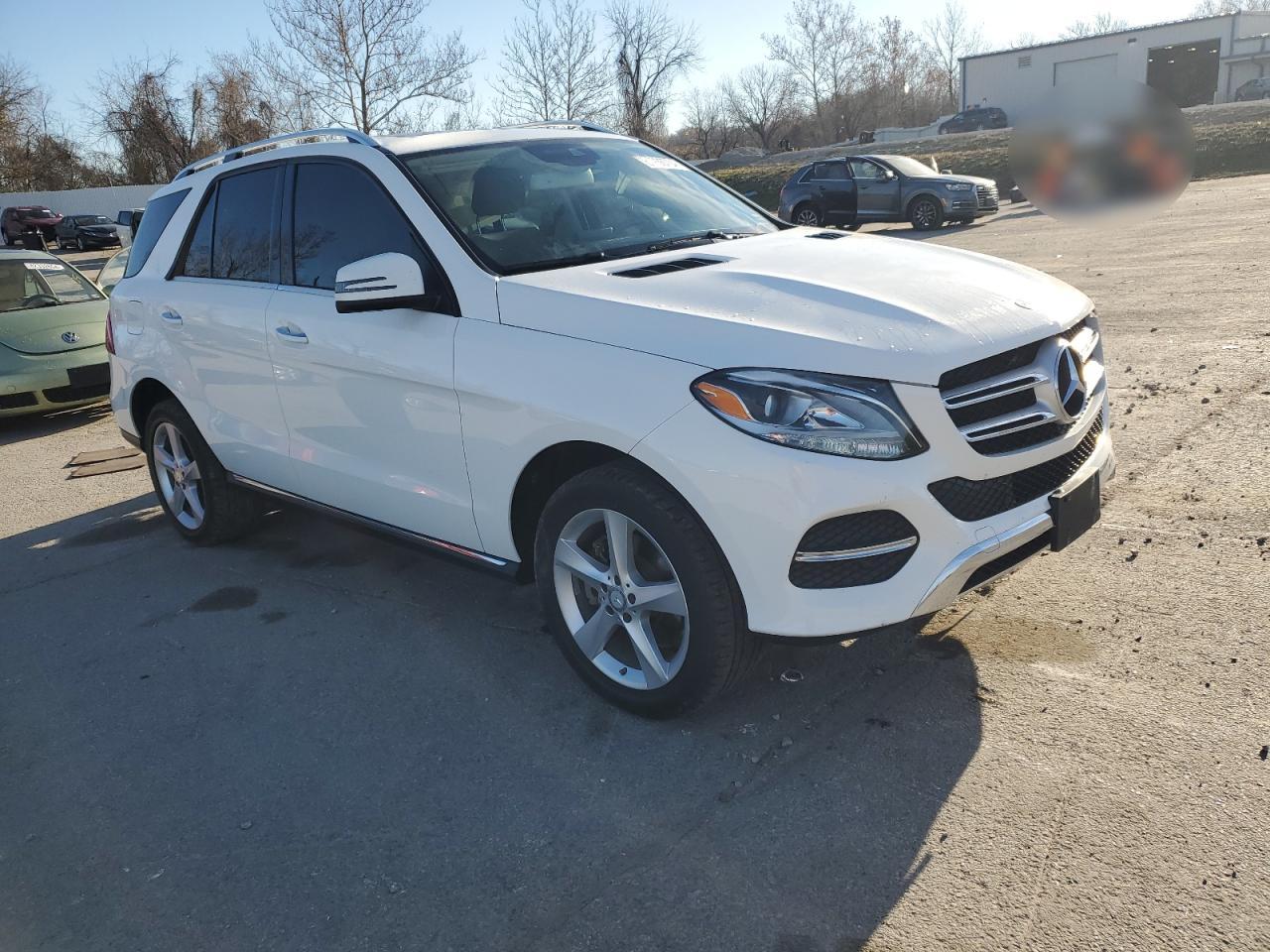 2016 Mercedes-Benz GLE - Image 4