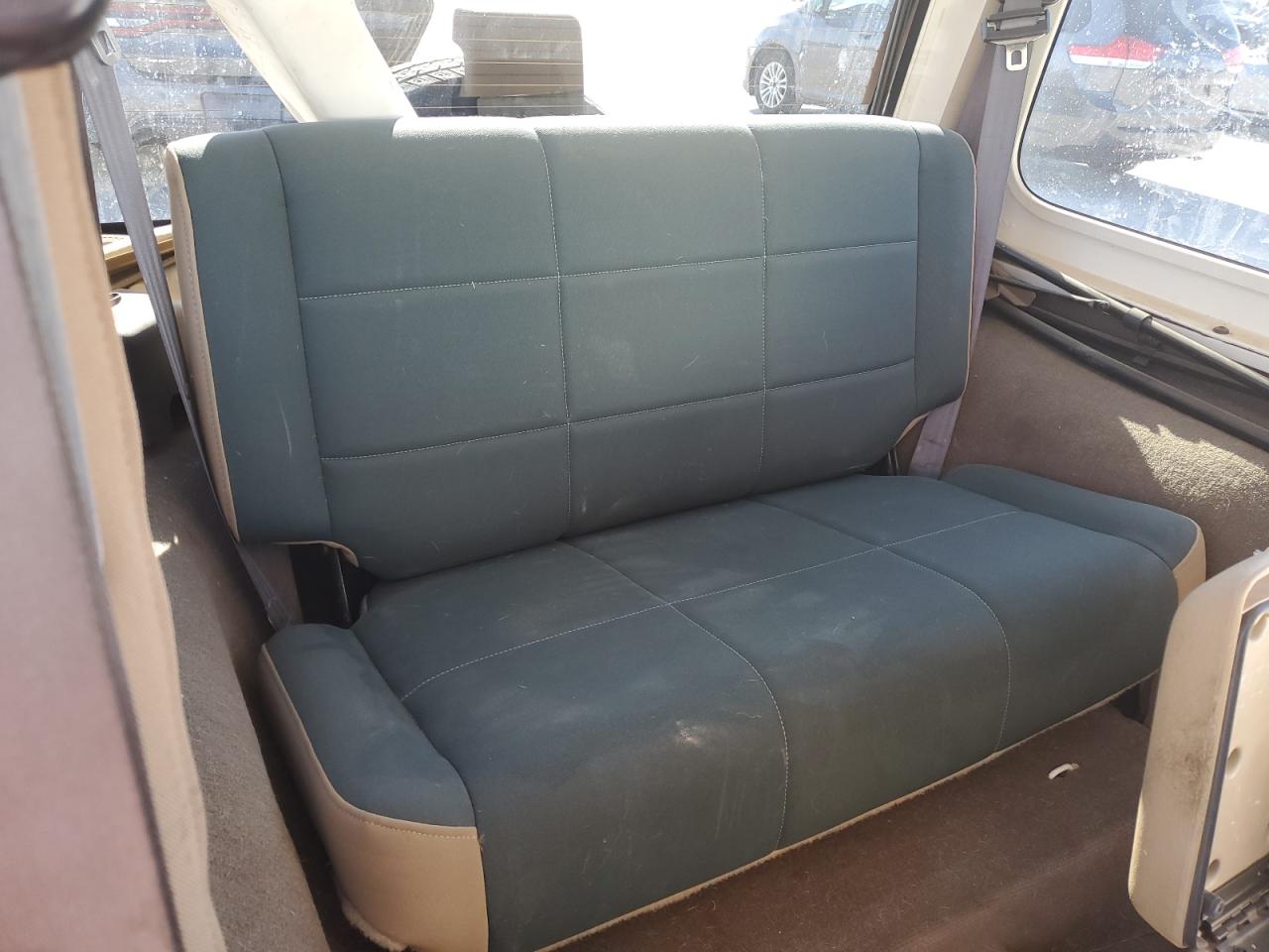 2000 Jeep Wrangler / Tj Sahara VIN: 1J4FA59S2YP733298 Lot: 82686324