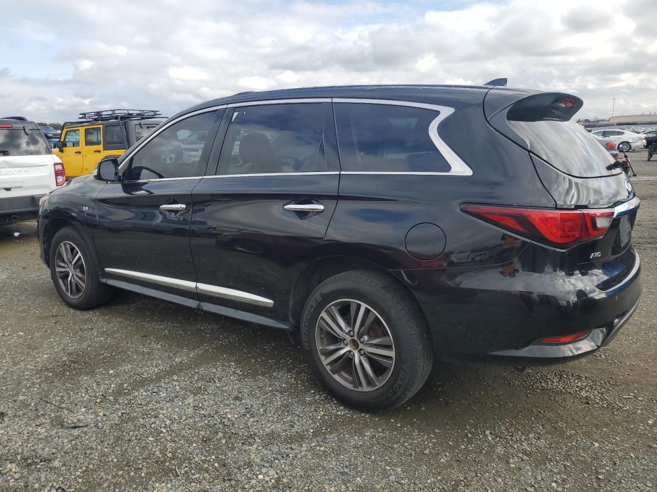 2019 Infiniti QX60 - Image 2