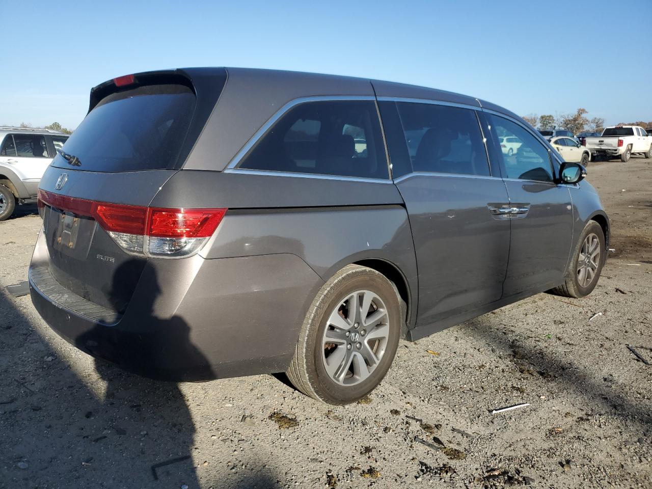 2016 Honda Odyssey - Image 3