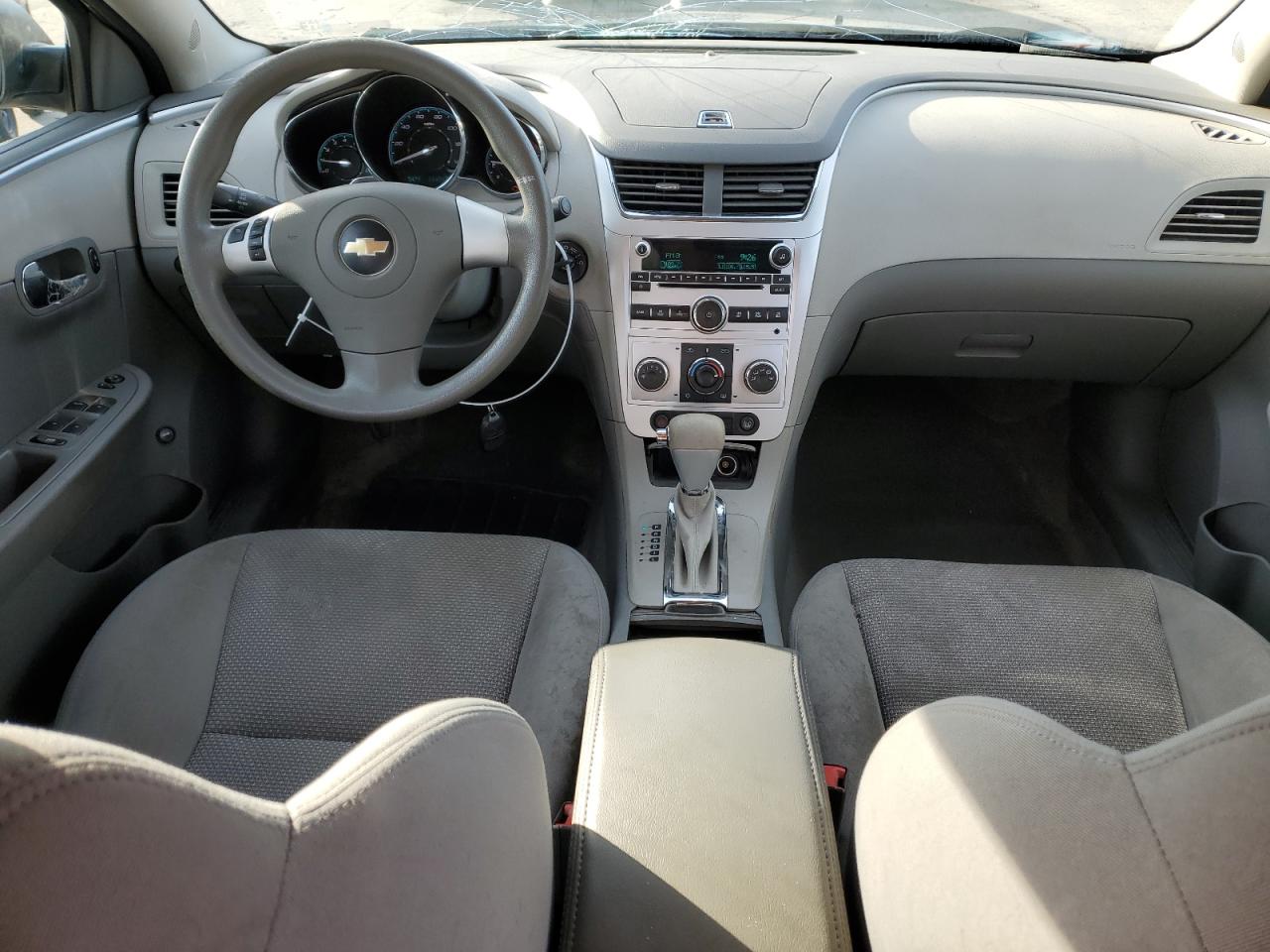 2010 Chevrolet Malibu - Image 8