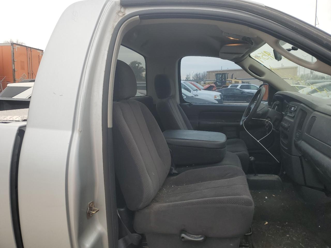 2003 Dodge RAM - Image 10
