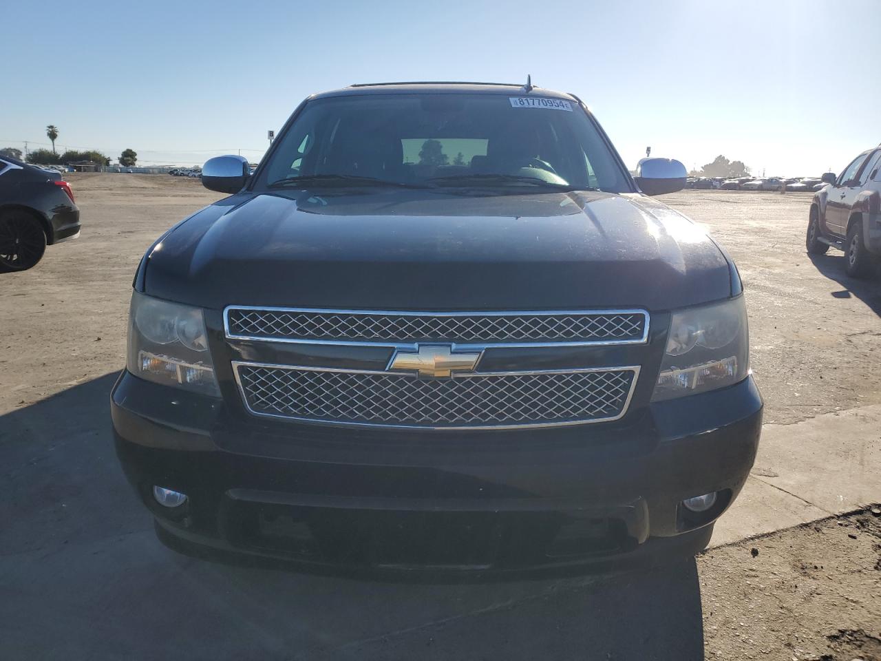 2011 Chevrolet Suburban - Image 5