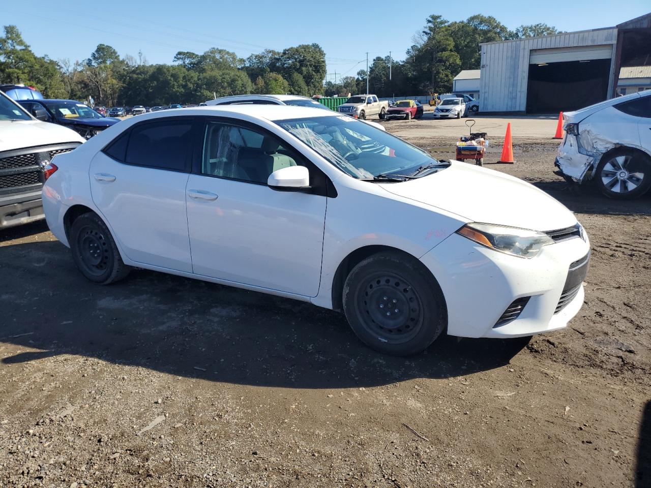 VIN 5YFBURHE8GP435124 2016 TOYOTA COROLLA no.4