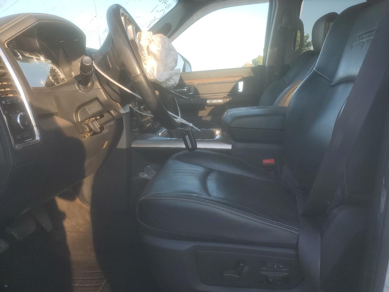 2017 RAM 3500 - Image 7
