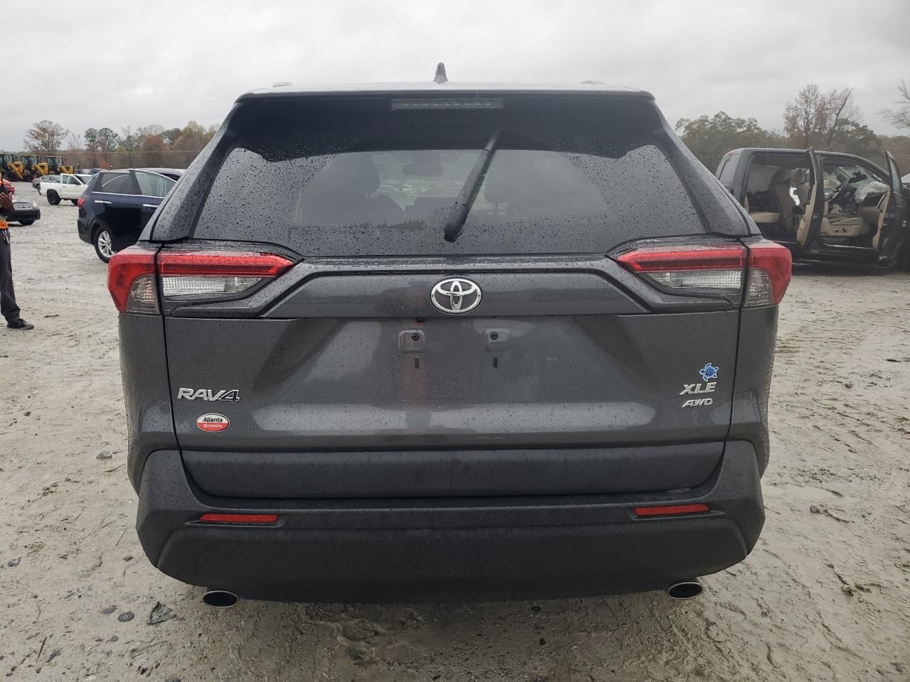 2020 Toyota Rav4 Xle VIN: 2T3P1RFV4LC137074 Lot: 80939094