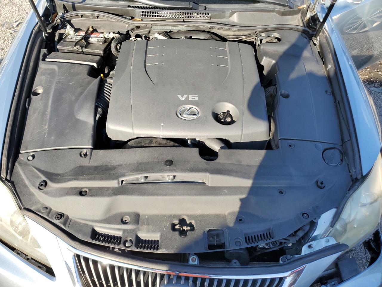 2009 Lexus IS - Image 11
