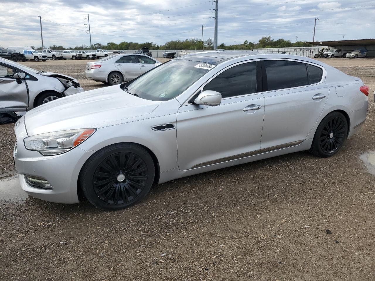2015 Kia K900 - Image 1