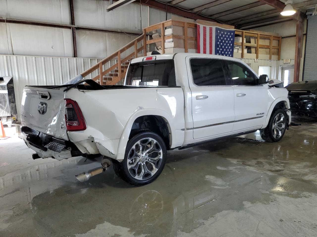 2020 RAM 1500 - Image 3