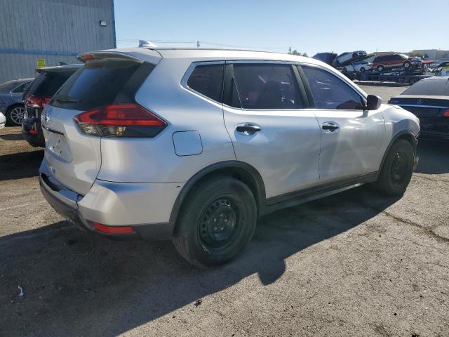  NISSAN ROGUE 2017 Srebrny