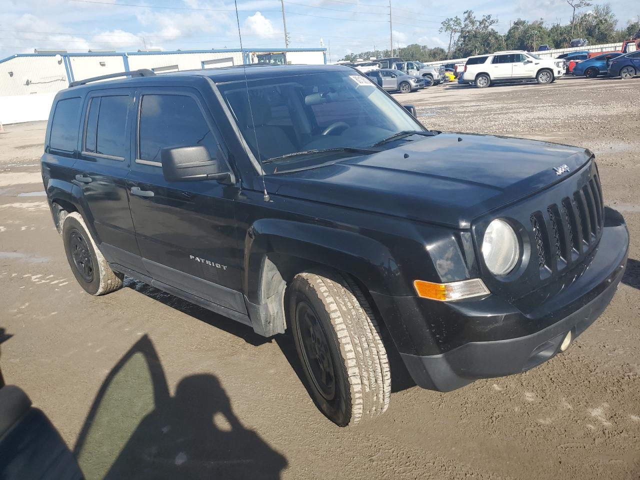 VIN 1C4NJPBA4ED642531 2014 JEEP PATRIOT no.4