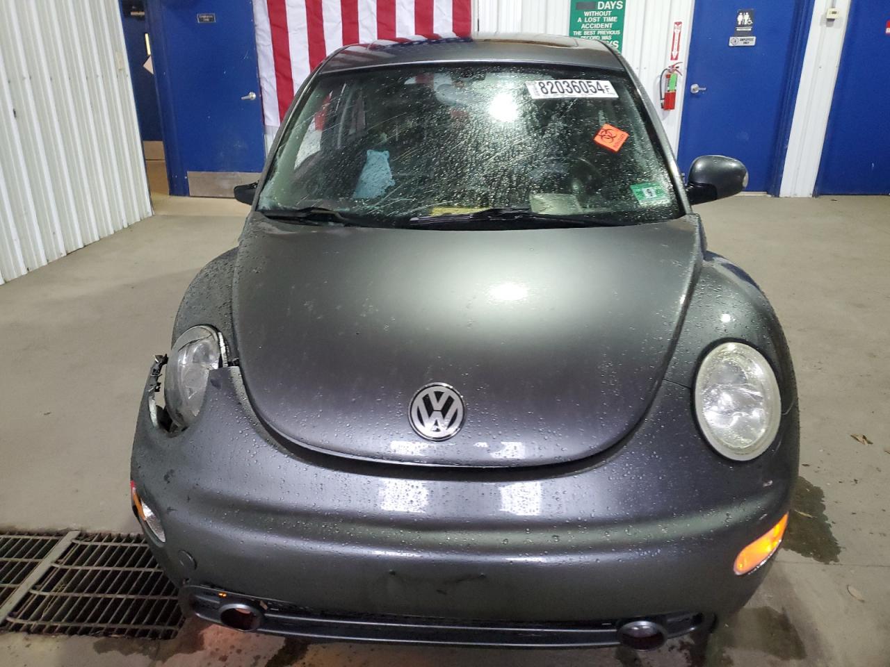 2003 Volkswagen Beetle - Image 5