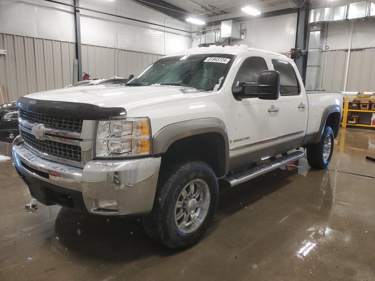 2009 Chevrolet Silverado - Image 1