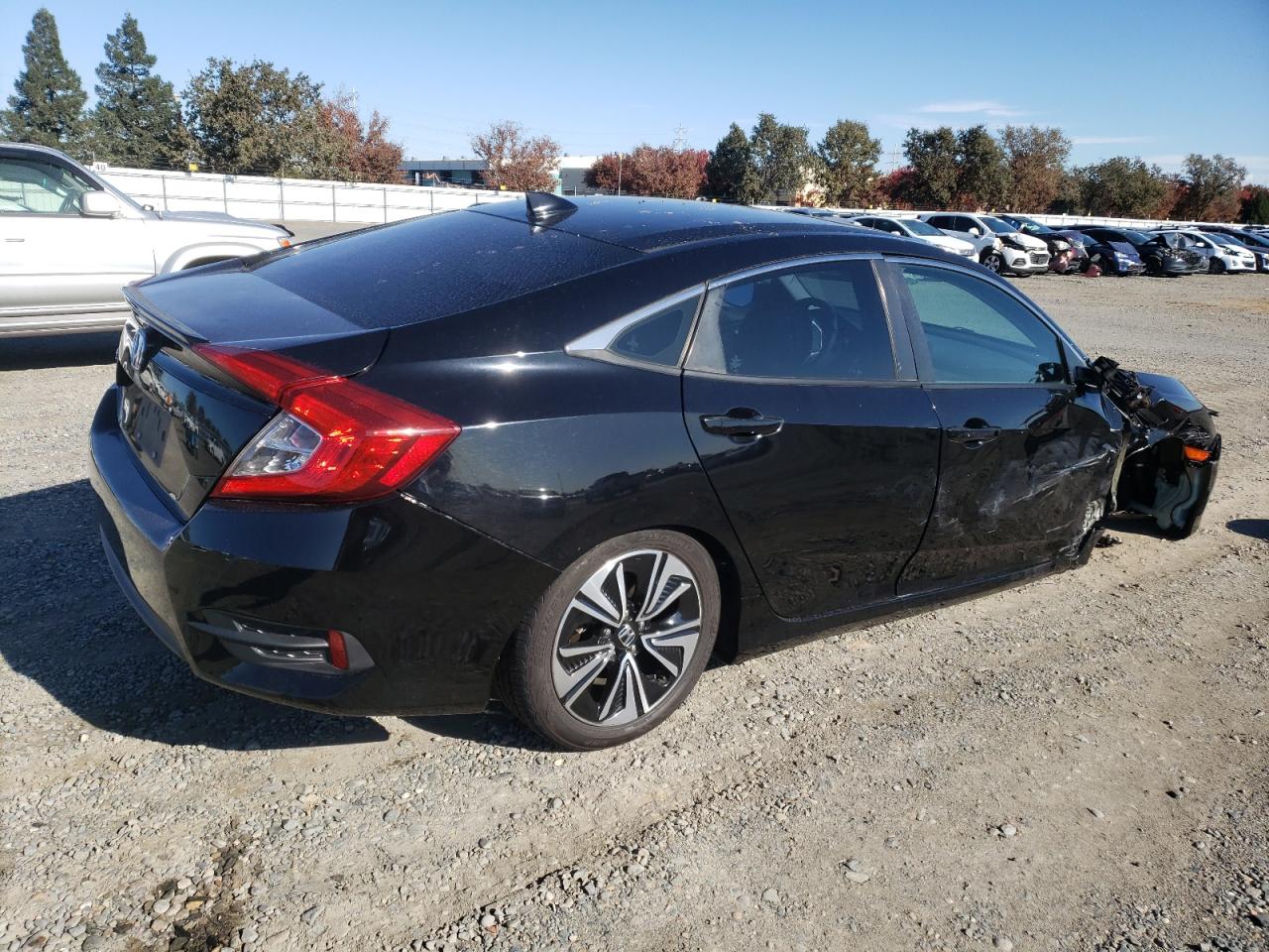 VIN 2HGFC1F42GH640929 2016 HONDA CIVIC no.3