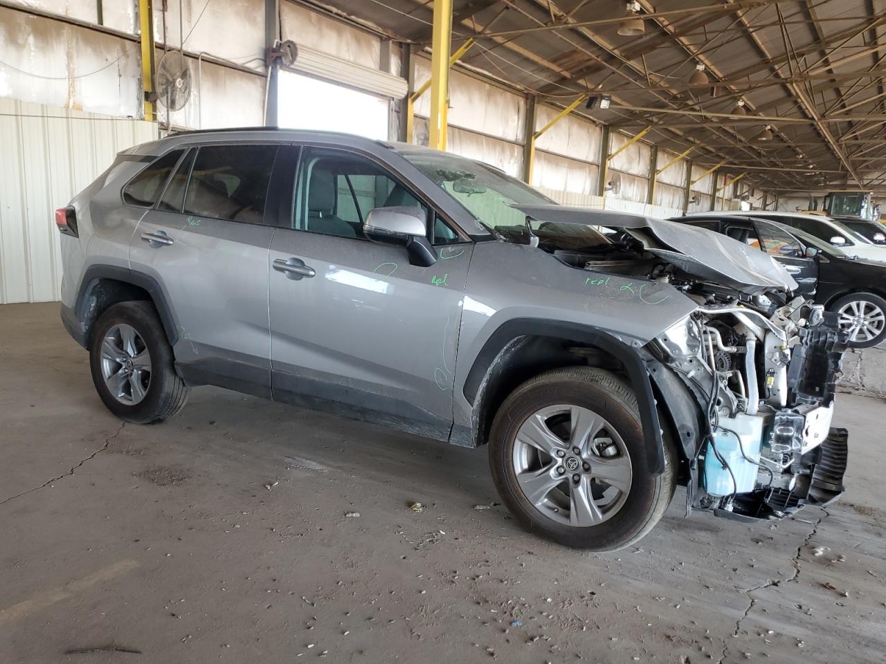 2022 Toyota RAV 4 - Image 4