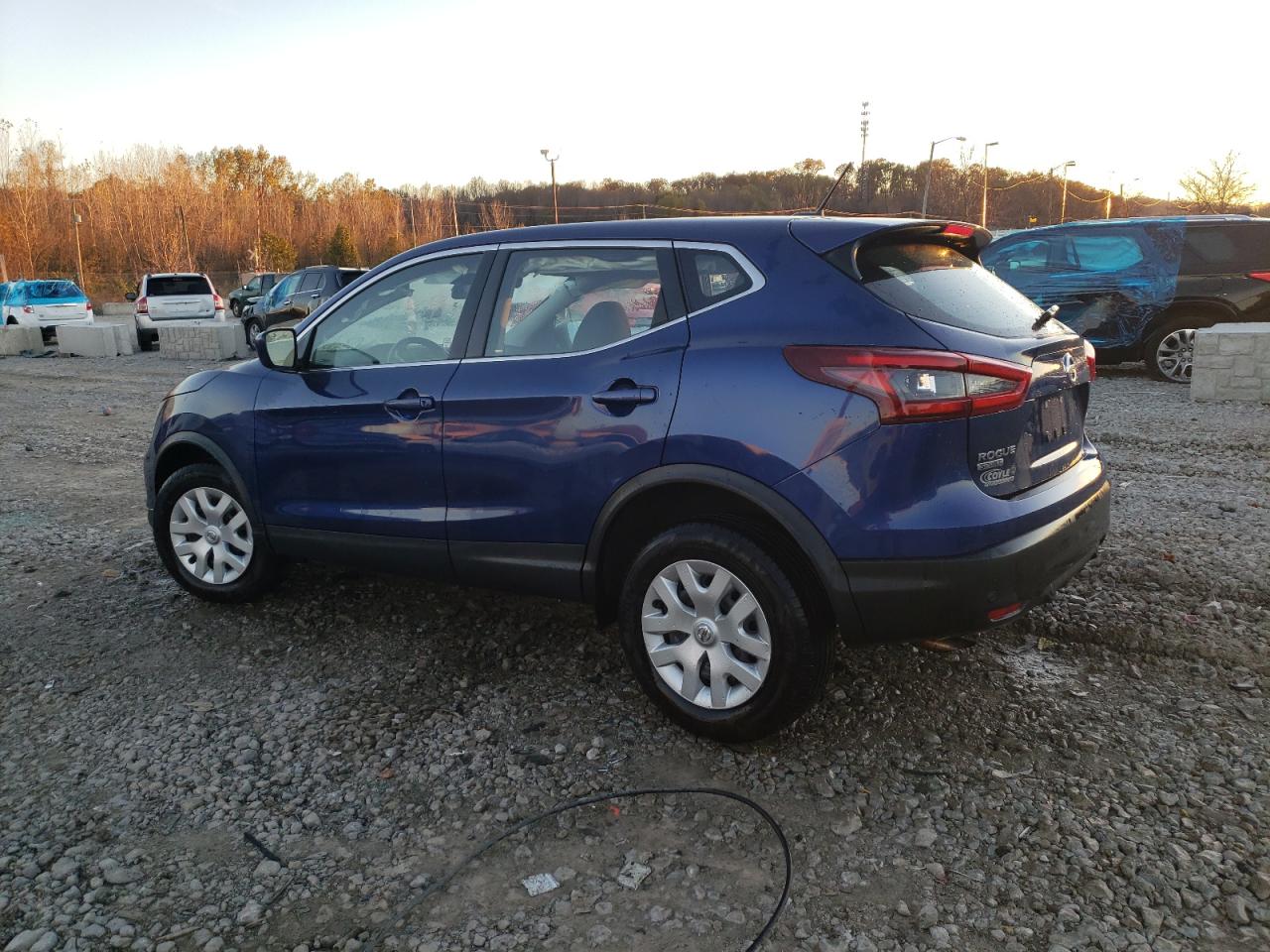 2020 Nissan Rogue - Image 2