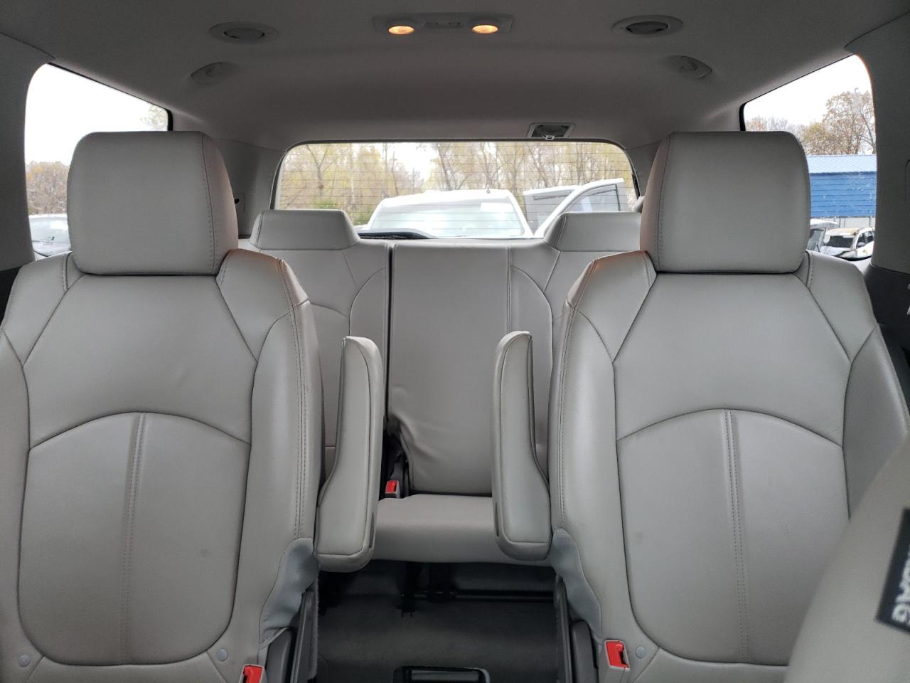 2016 GMC Acadia - Image 10