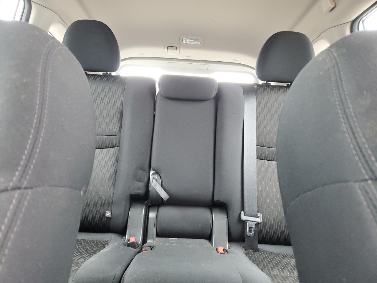 2018 Nissan Rogue - Image 10