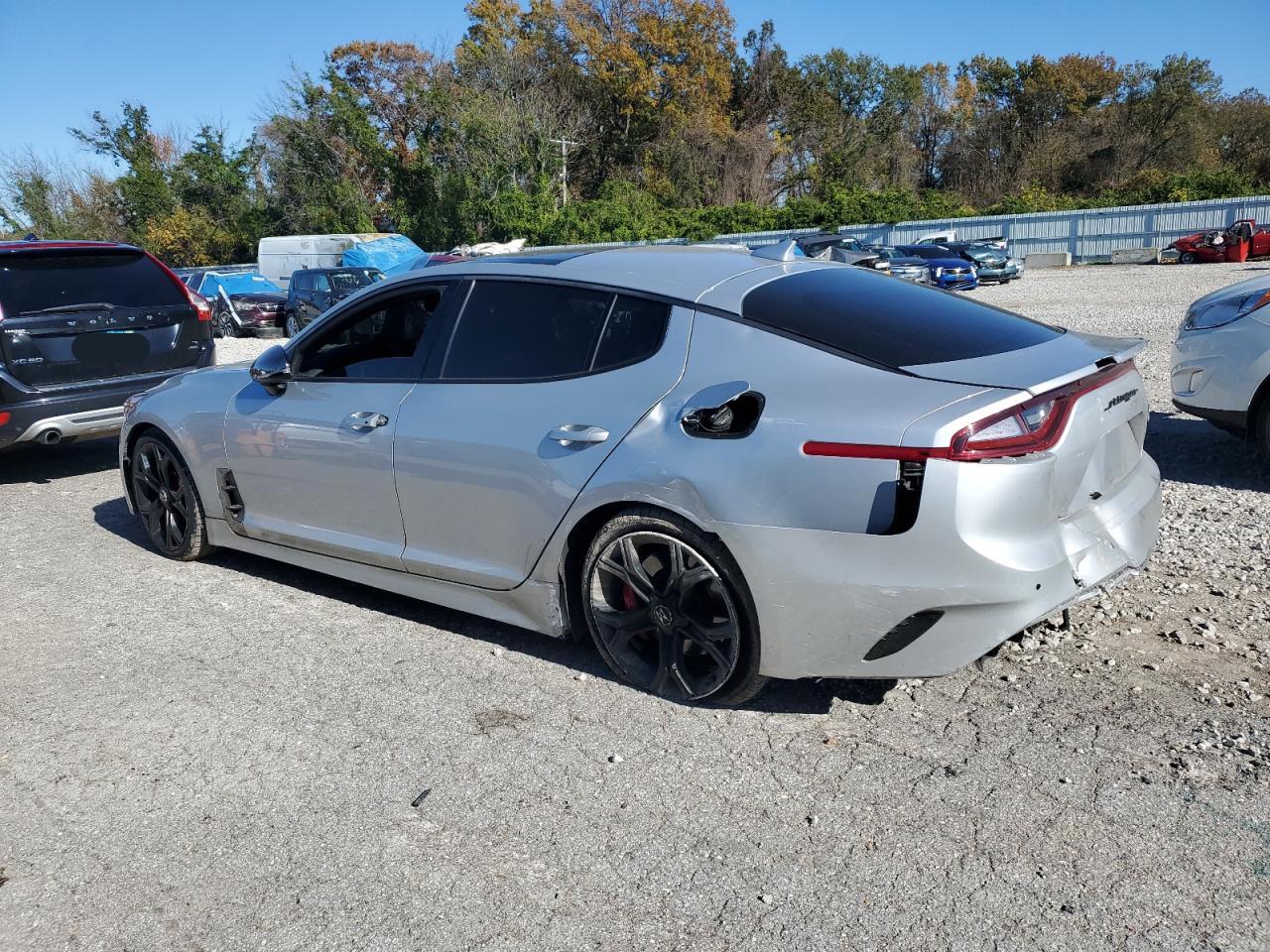 2018 Kia Stinger - Image 2