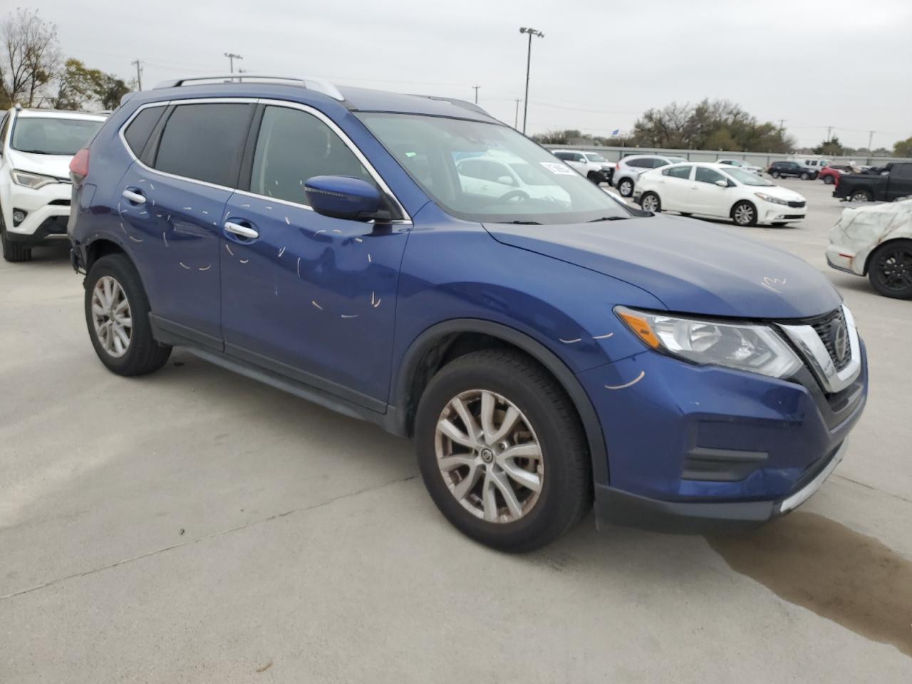 VIN JN8AT2MT0KW502796 2019 NISSAN ROGUE no.4