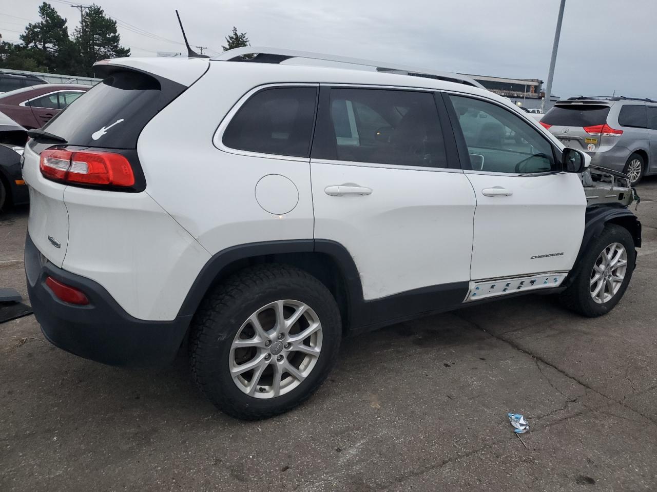 2015 Jeep Grand Cherokee - Image 3