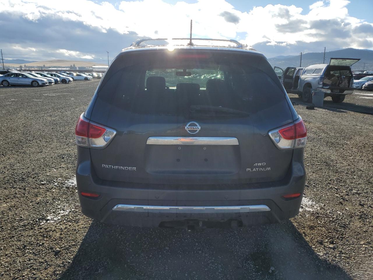 2014 Nissan Pathfinder S VIN: 5N1AR2MM9EC727996 Lot: 82294874