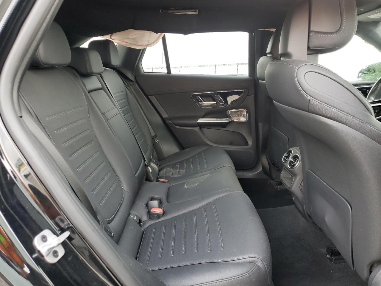 2024 Mercedes-Benz GLC - Image 11
