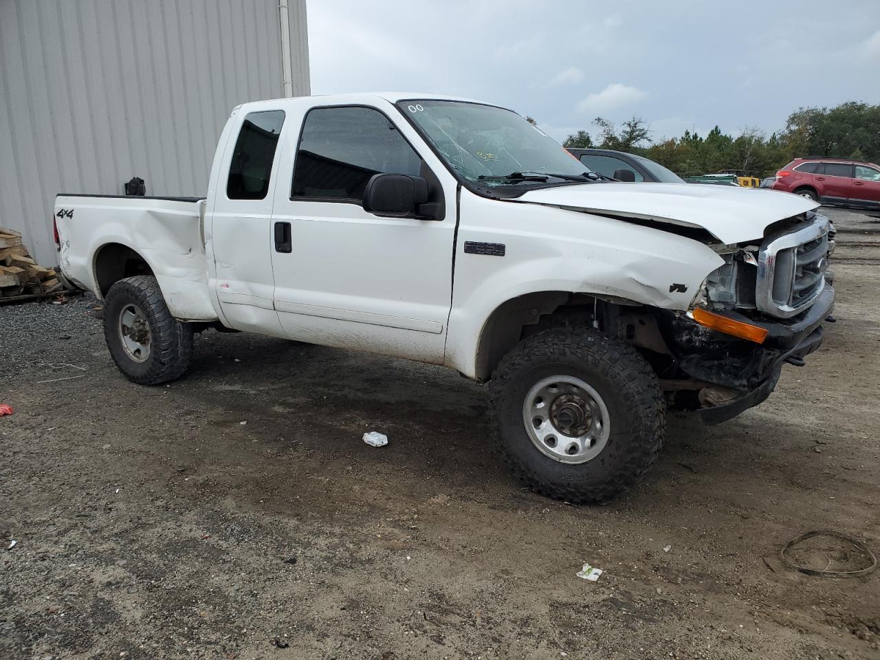 2001 Ford F250 - Image 4