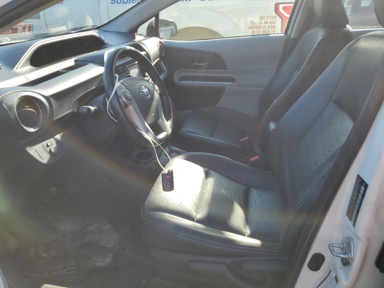 2014 Toyota Prius - Image 7