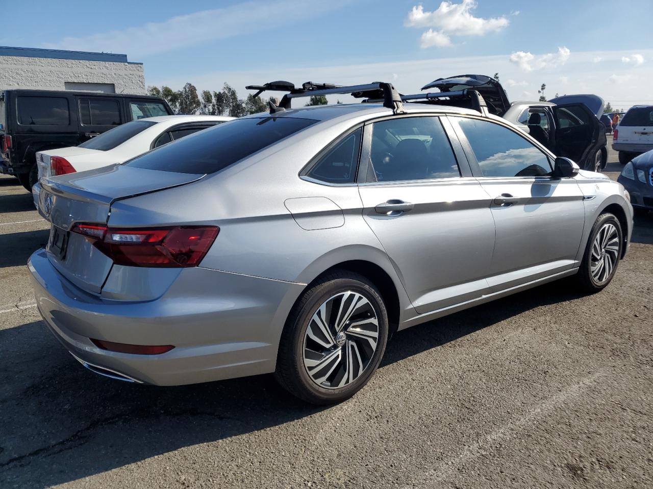 2020 Volkswagen Jetta - Image 3