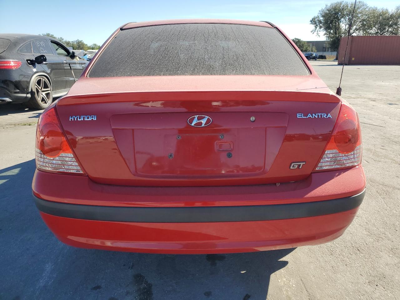 2004 Hyundai Elantra - Image 6