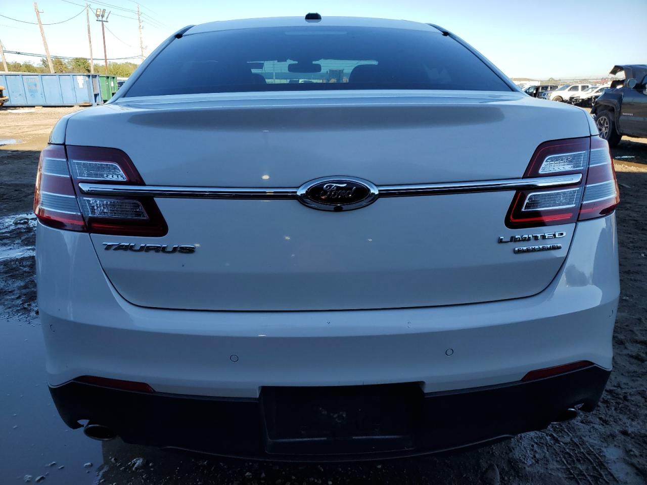 2015 Ford Taurus Limited VIN: 1FAHP2F8XFG163347 Lot: 81170594