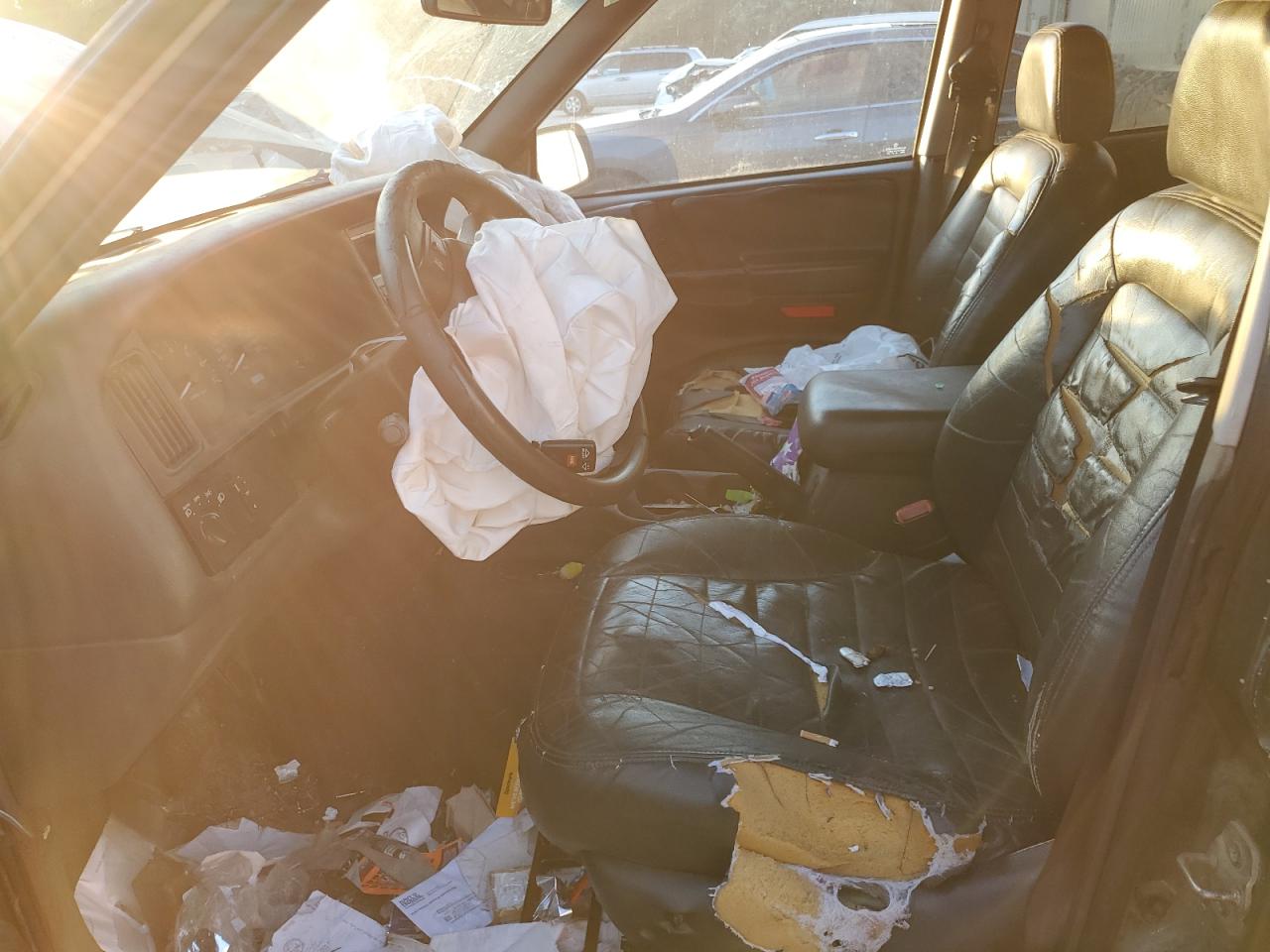 1997 Jeep Grand Cherokee Laredo VIN: 1J4FX58SXVC565347 Lot: 80953334