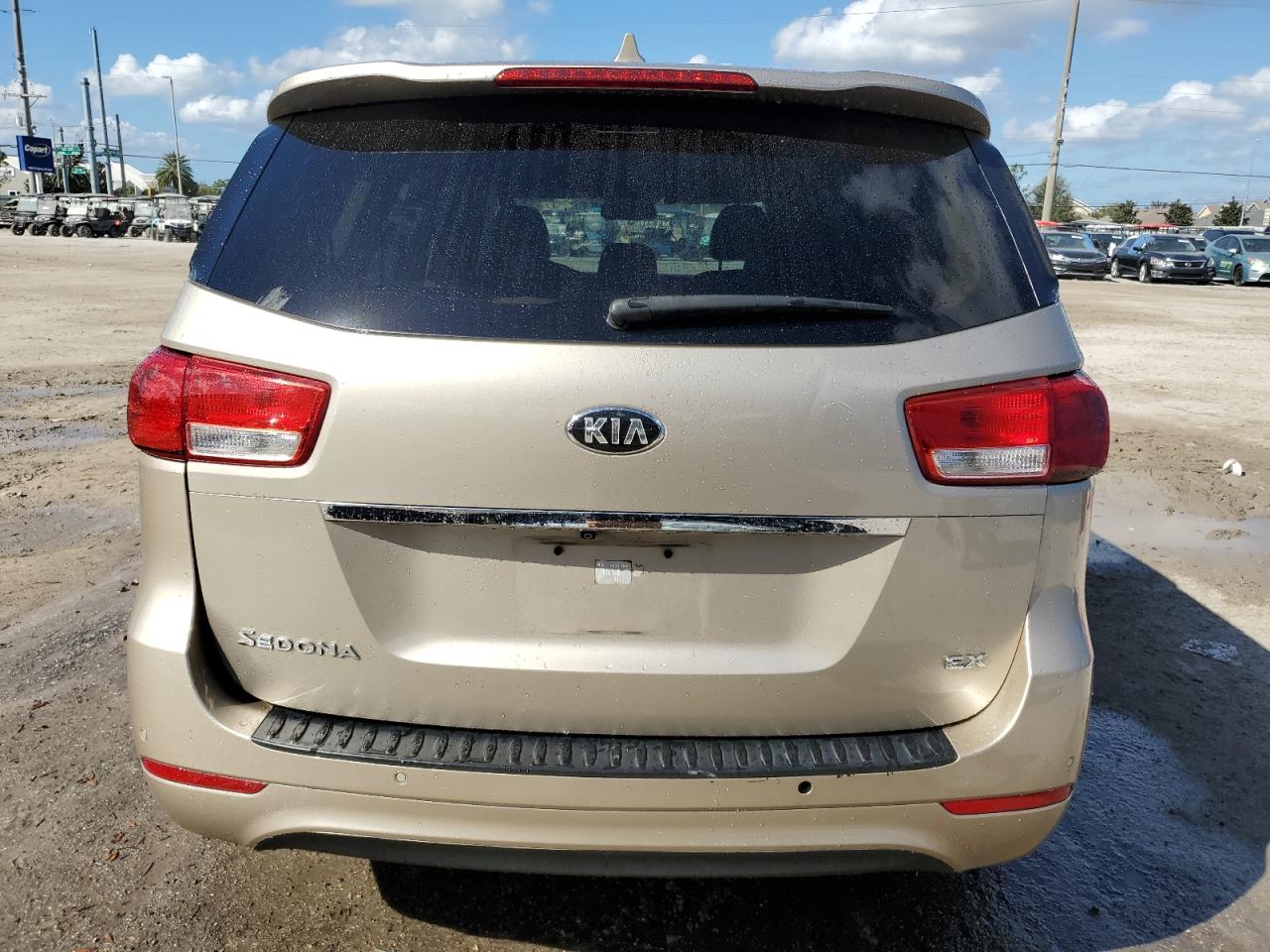 2016 Kia Sedona - Image 6
