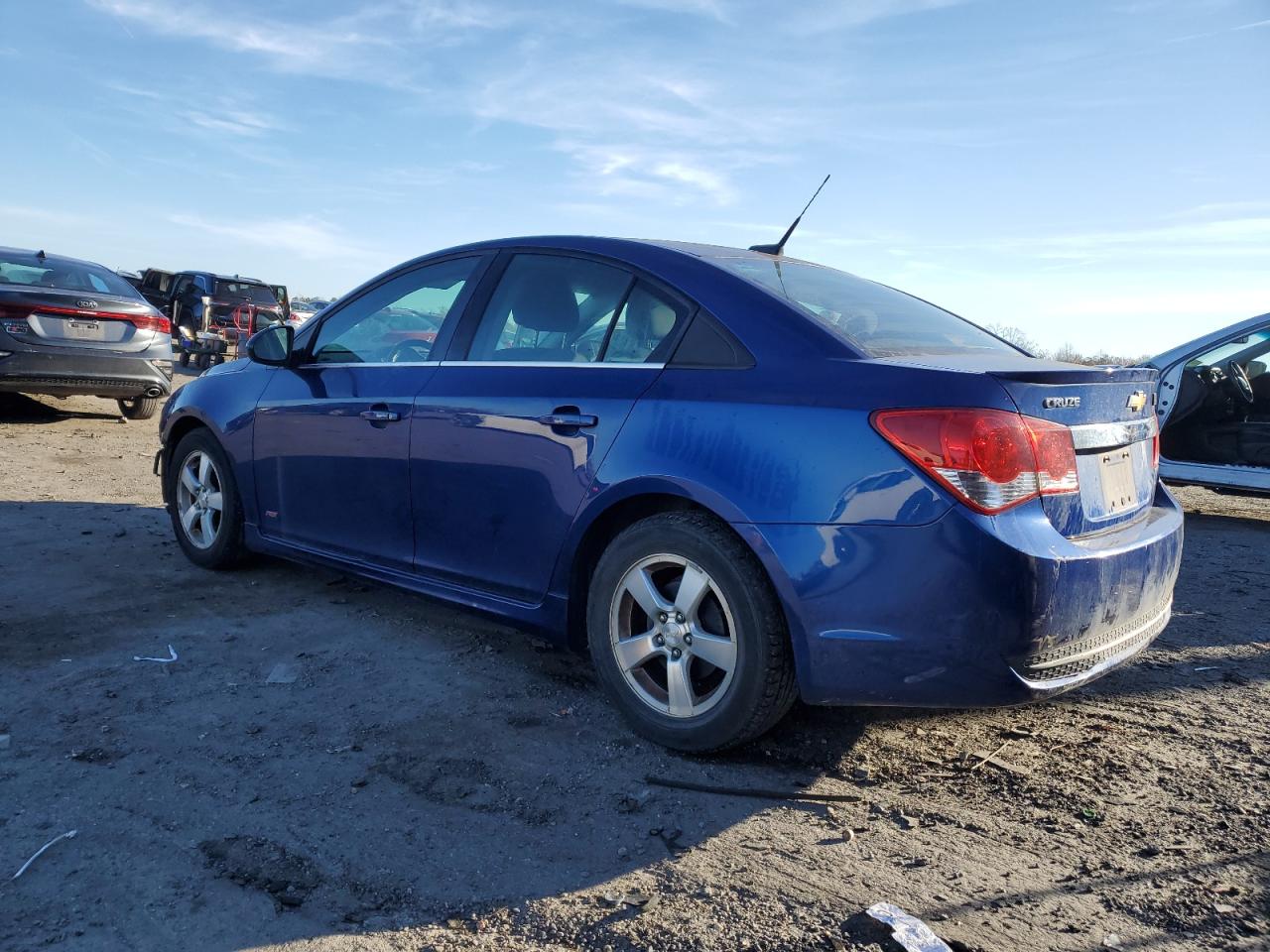 2013 Chevrolet Cruze - Image 2