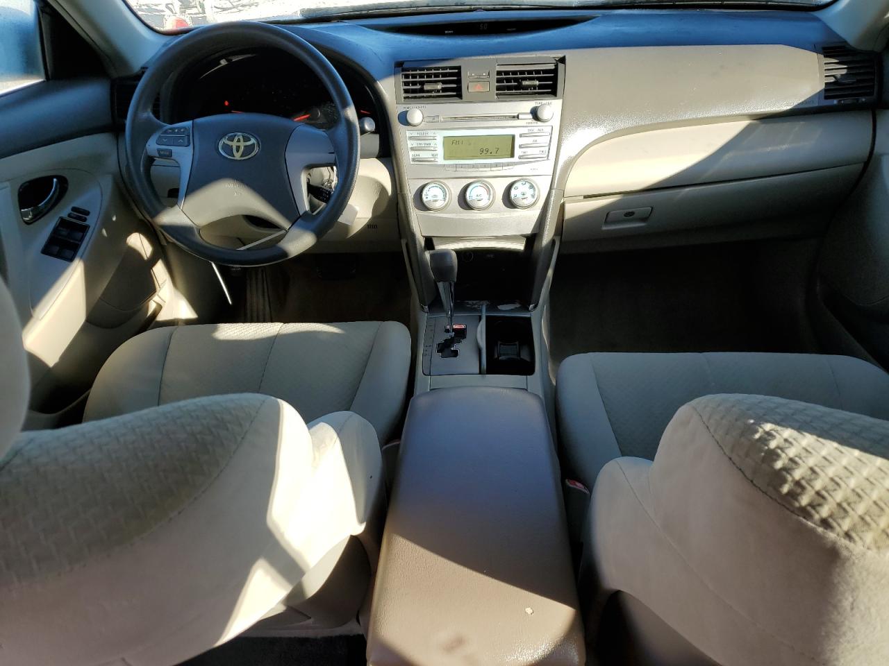 2009 Toyota Camry - Image 8