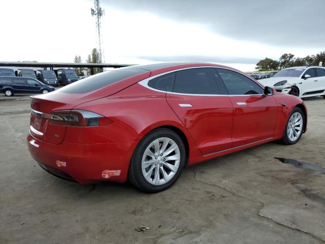  TESLA MODEL S 2017 Червоний