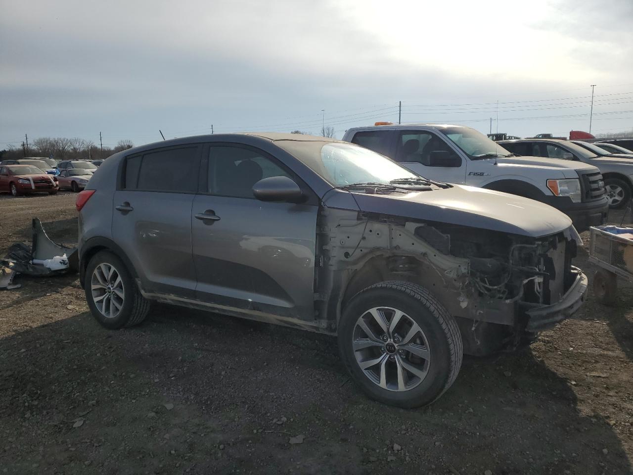 VIN KNDPB3AC8G7837213 2016 KIA SPORTAGE no.4