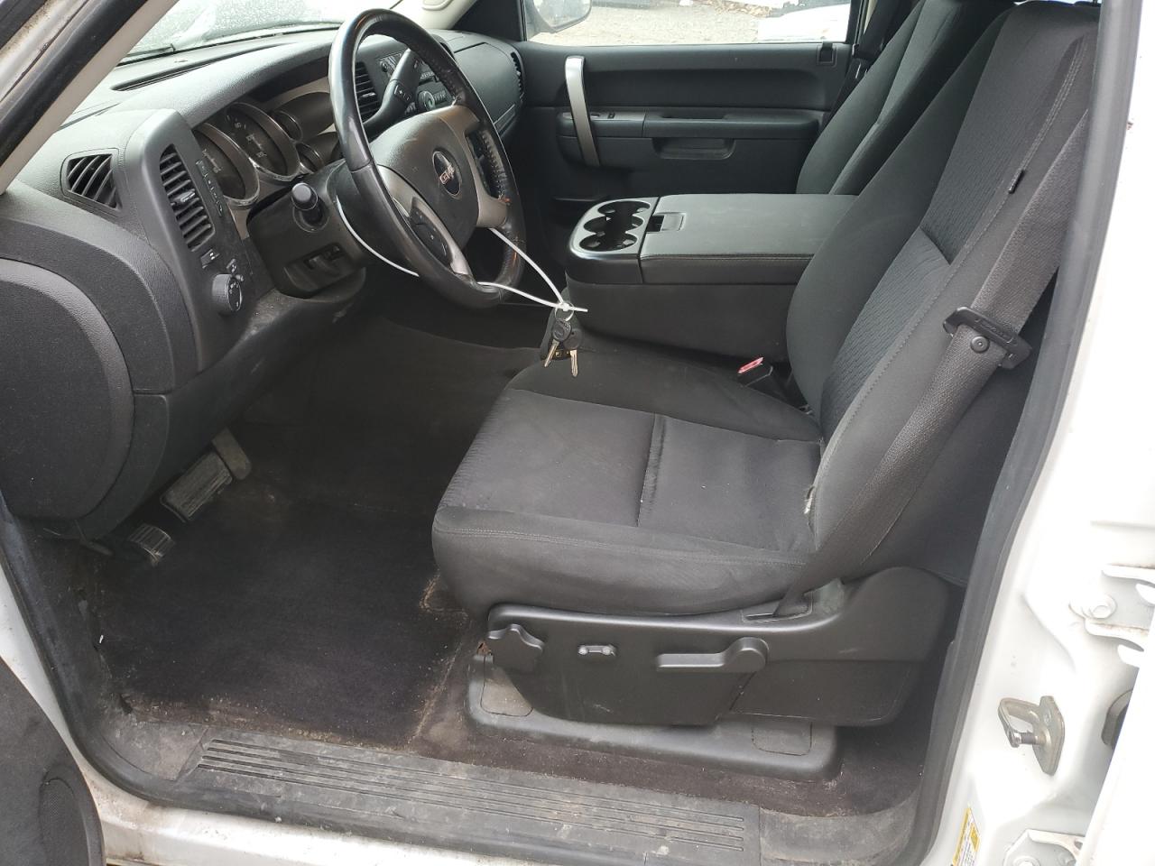 2010 GMC Sierra - Image 7