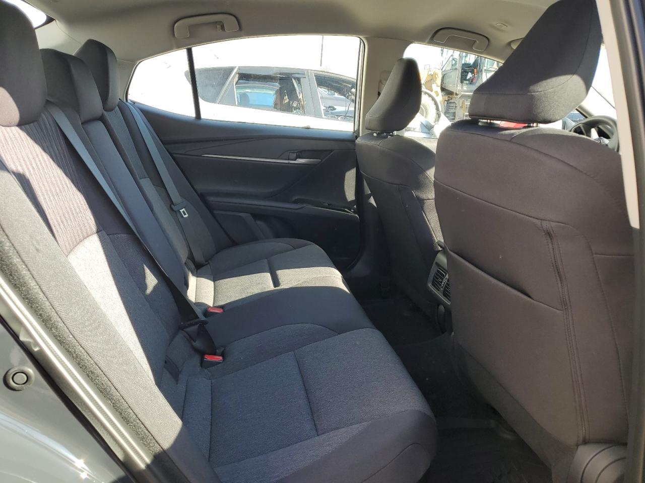 2025 Toyota Camry - Image 10