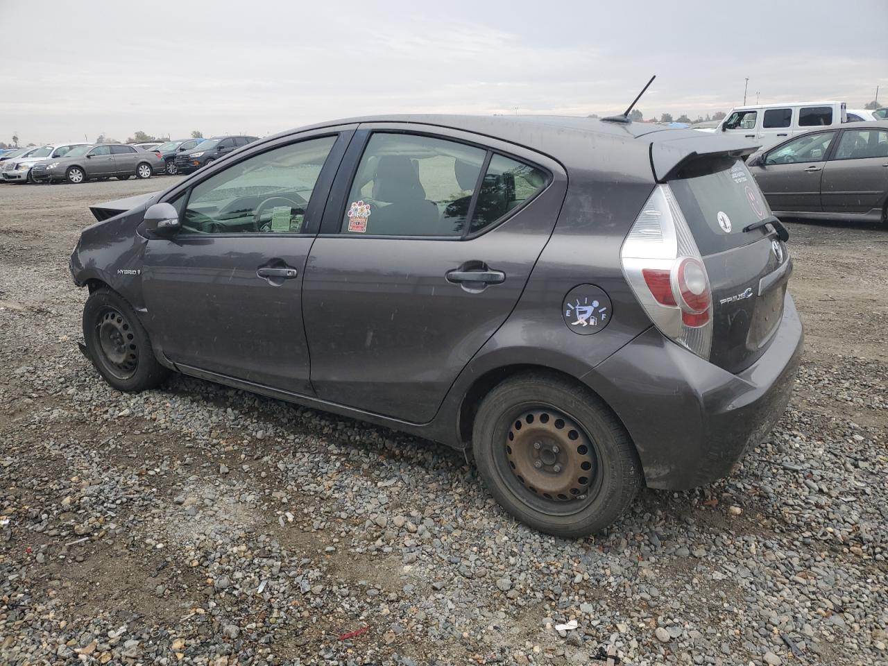 VIN JTDKDTB37D1053199 2013 TOYOTA PRIUS no.2