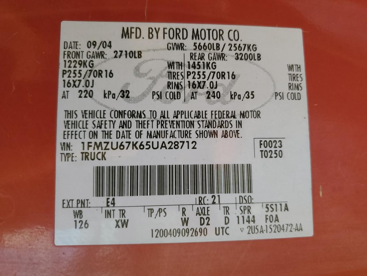 2005 Ford Explorer - Image 12