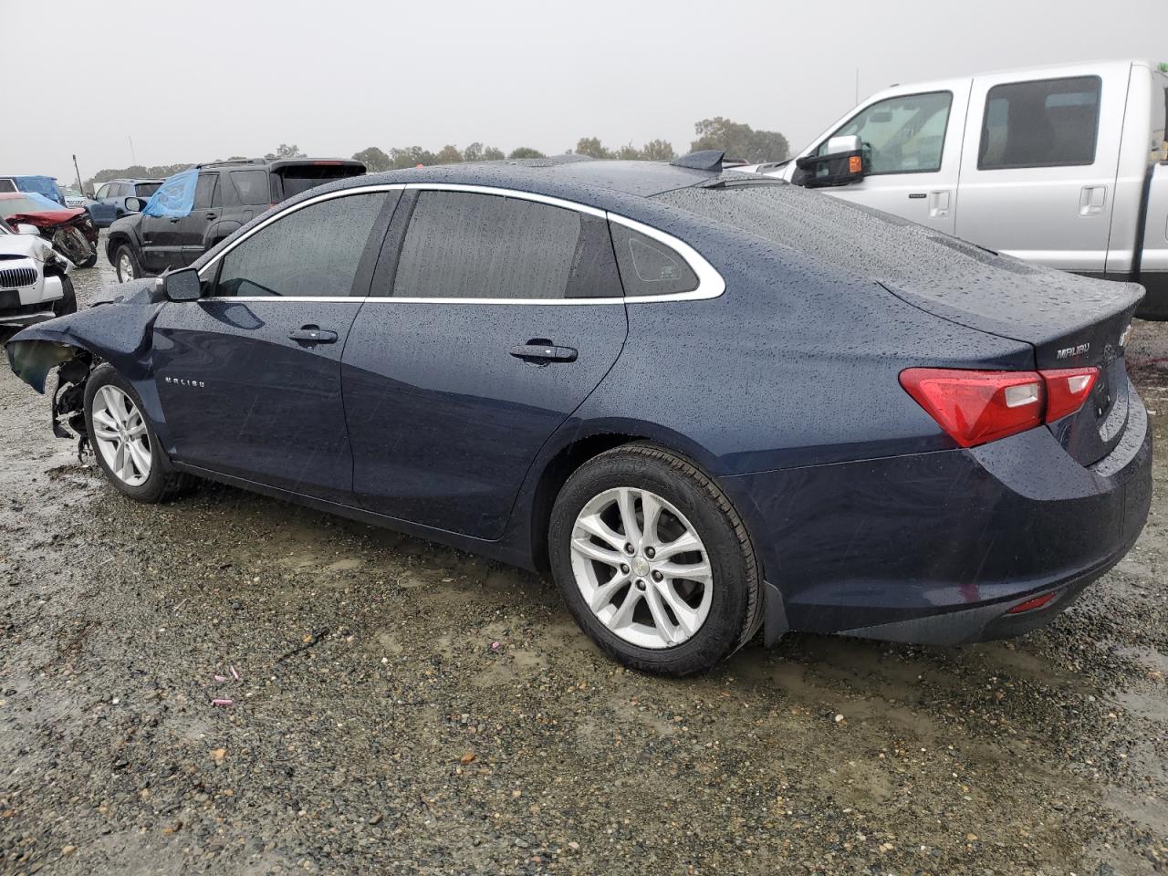 VIN 1G1ZE5ST0HF279982 2017 CHEVROLET MALIBU no.2