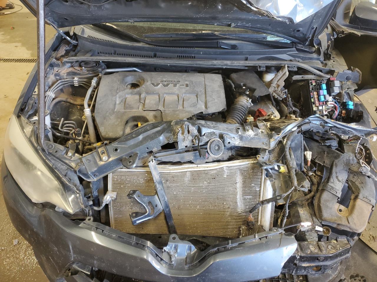 2014 Toyota Corolla - Image 13
