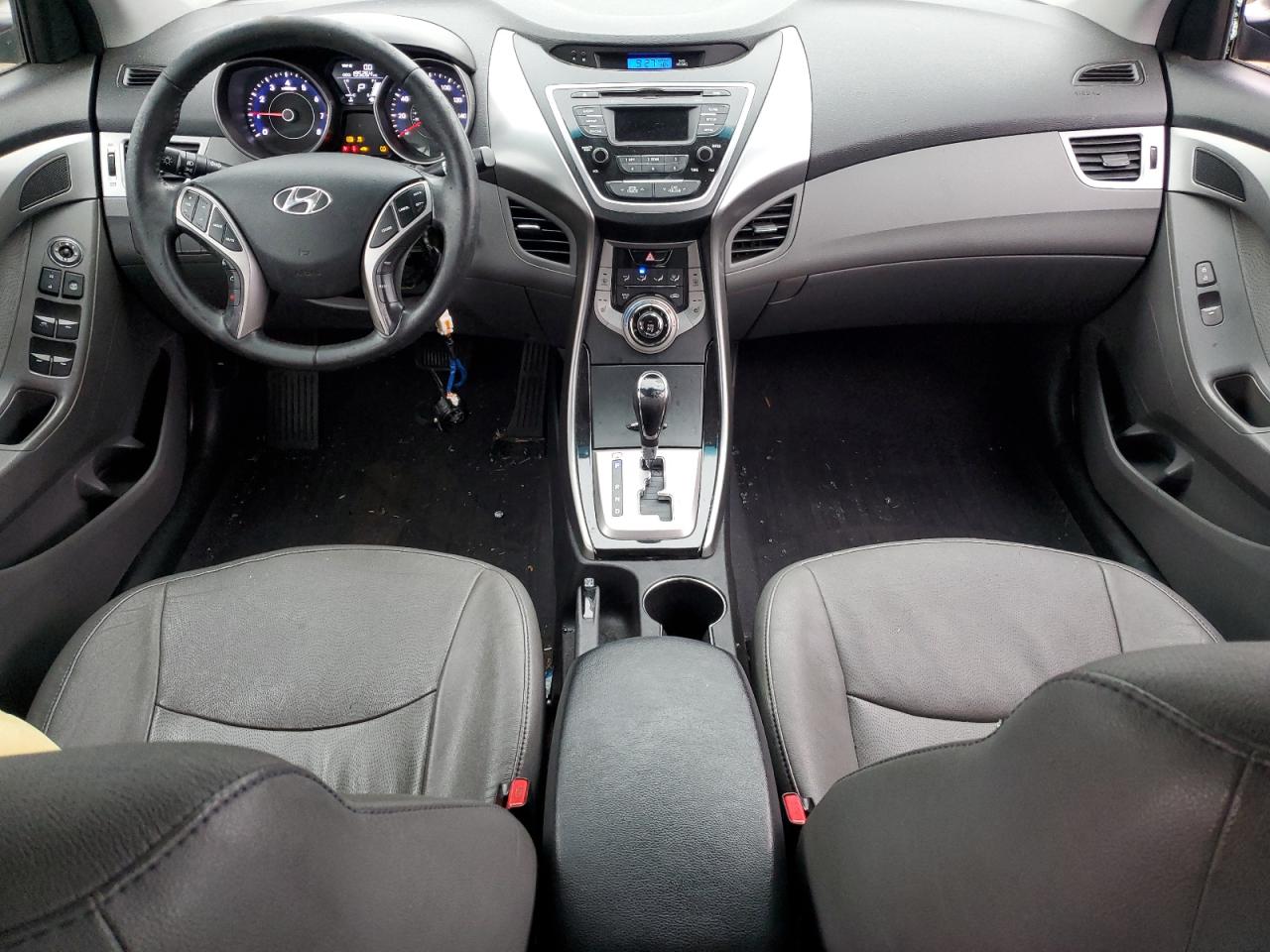 2013 Hyundai Elantra - Image 8