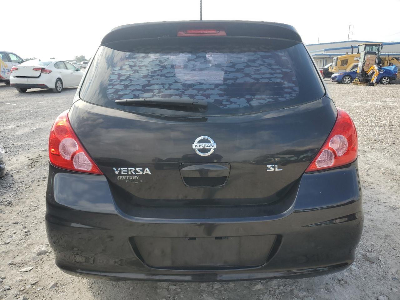 2011 Nissan Versa - Image 6