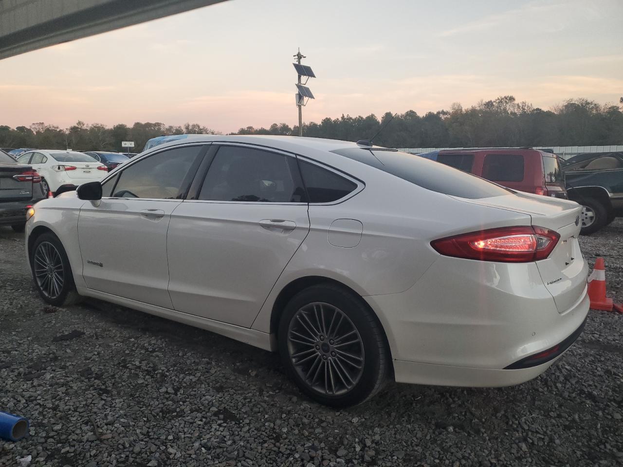 2013 Ford Fusion - Image 2